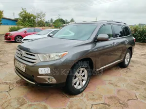 Toyota Highlander 2012 Gray