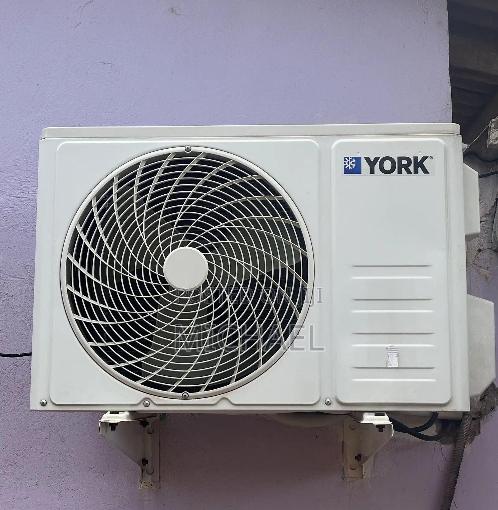 A Perfect, Freezing Midea Air-Conditioning