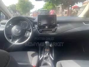 Toyota Corolla LE 2021 Black