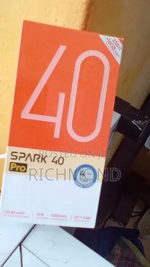 New Tecno Spark 40 Pro 256 GB Blue
