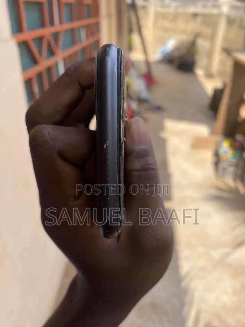Apple iPhone 11 128 GB Black