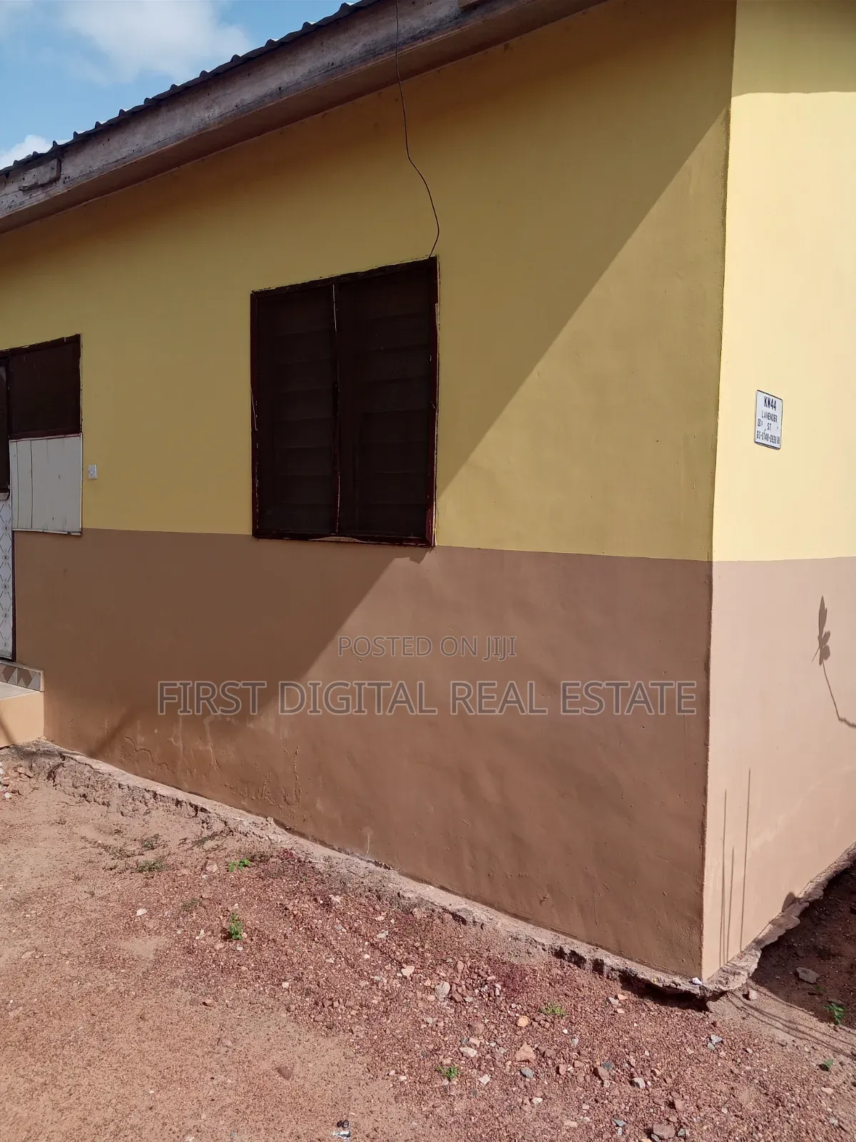 Single and Porch for Rent at Obom Road Abbeam