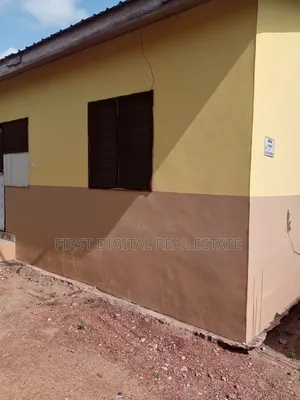 Single and Porch for Rent at Obom Road Abbeam