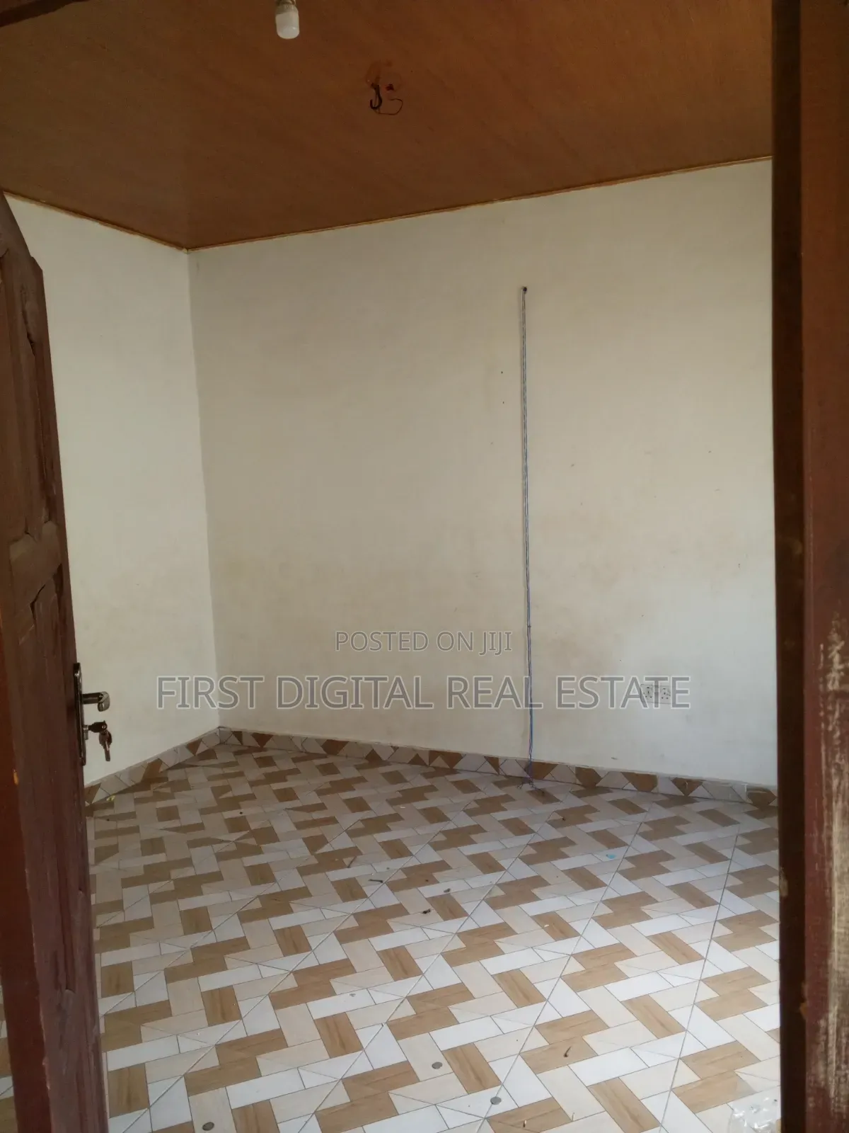 Single and Porch for Rent at Obom Road Abbeam