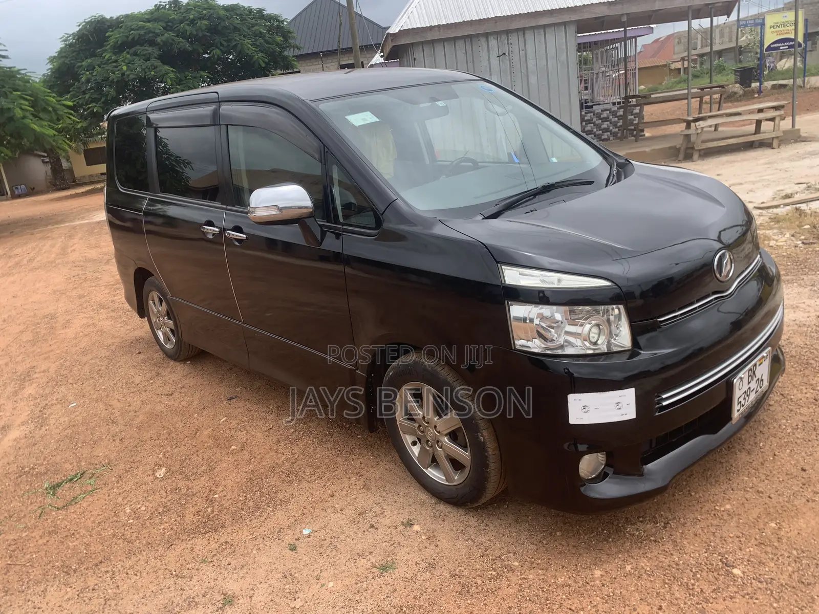 Toyota HiAce 2013 Black
