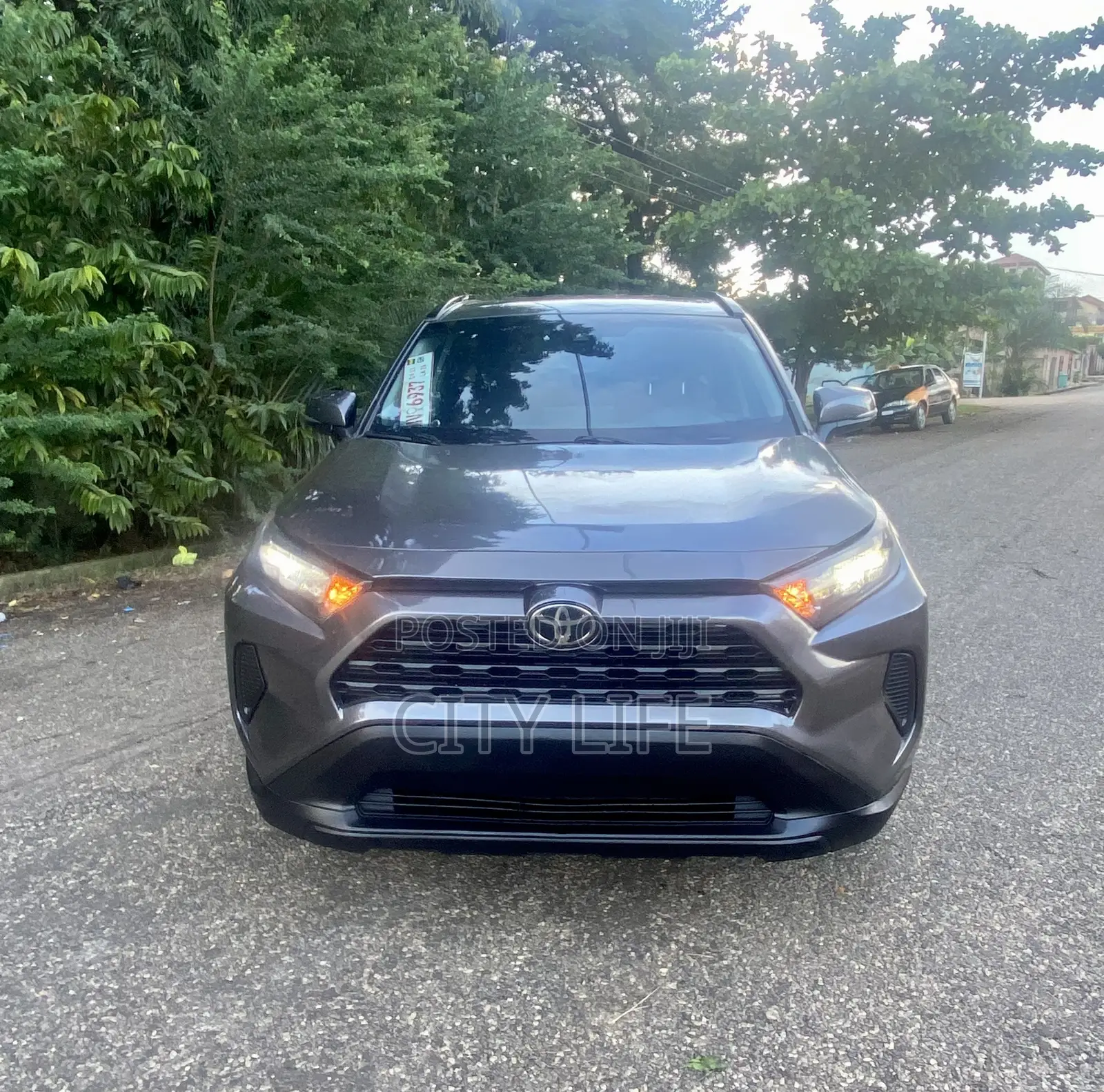 Toyota RAV4 LE 2022 Gray