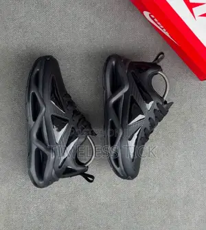 Solid Sneakers