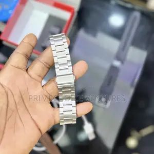 Premium Smartwatch + 3 Straps
