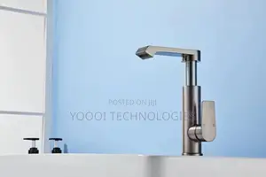 Modern Space Aluminum Cold and Hot Rotatable Adjustable Tap/Faucet