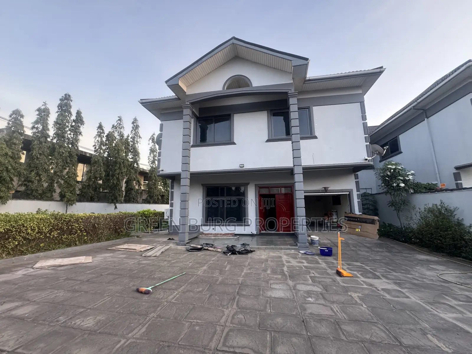 4bdrm House in East Legon for rent