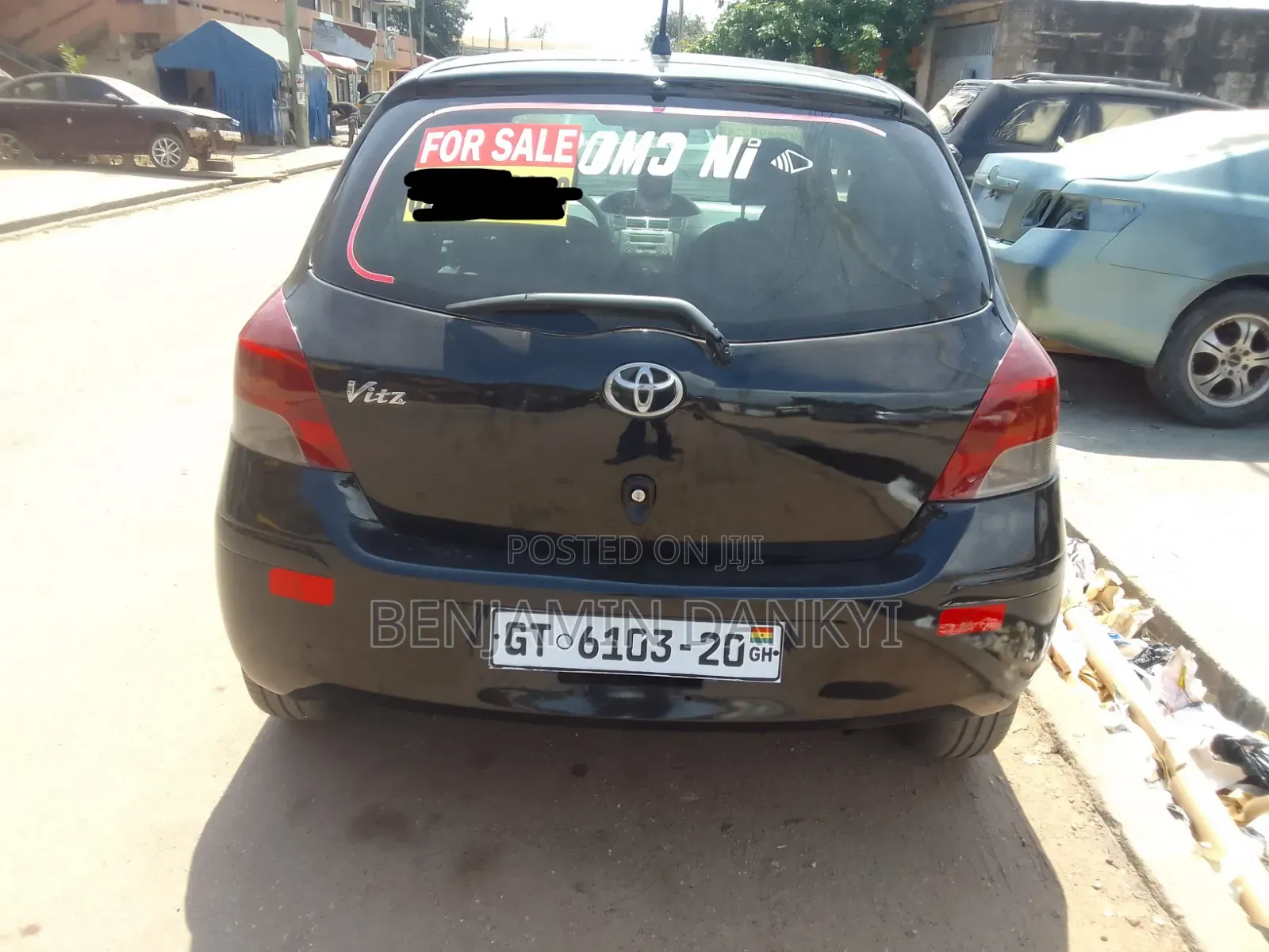 Toyota Vitz 2010 Black