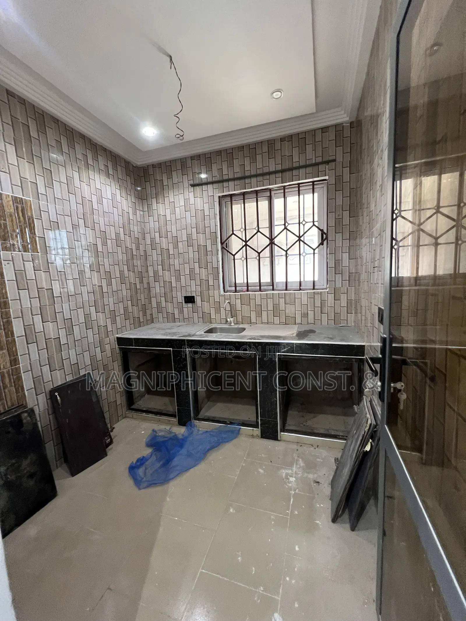 1bdrm Apartment in Lakeside Estate, Ashaley Botwe for rent