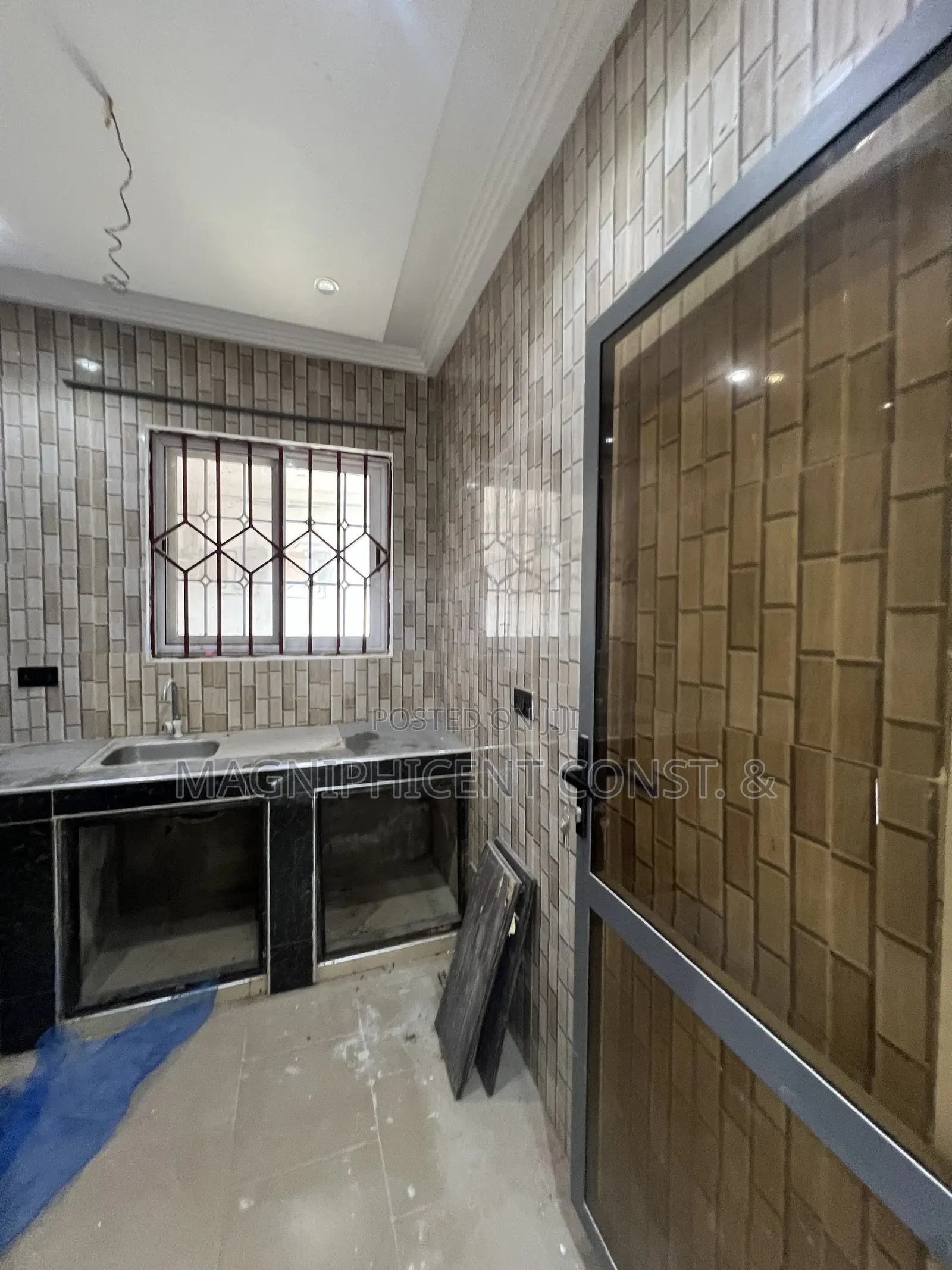 1bdrm Apartment in Lakeside Estate, Ashaley Botwe for rent