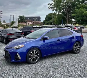 Toyota Corolla Sedan