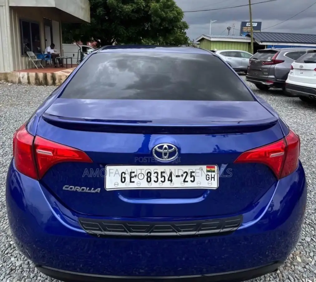 Toyota Corolla Sedan