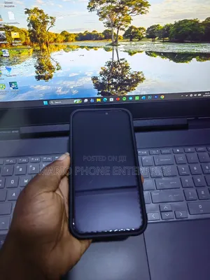 Apple iPhone XR 64 GB Black