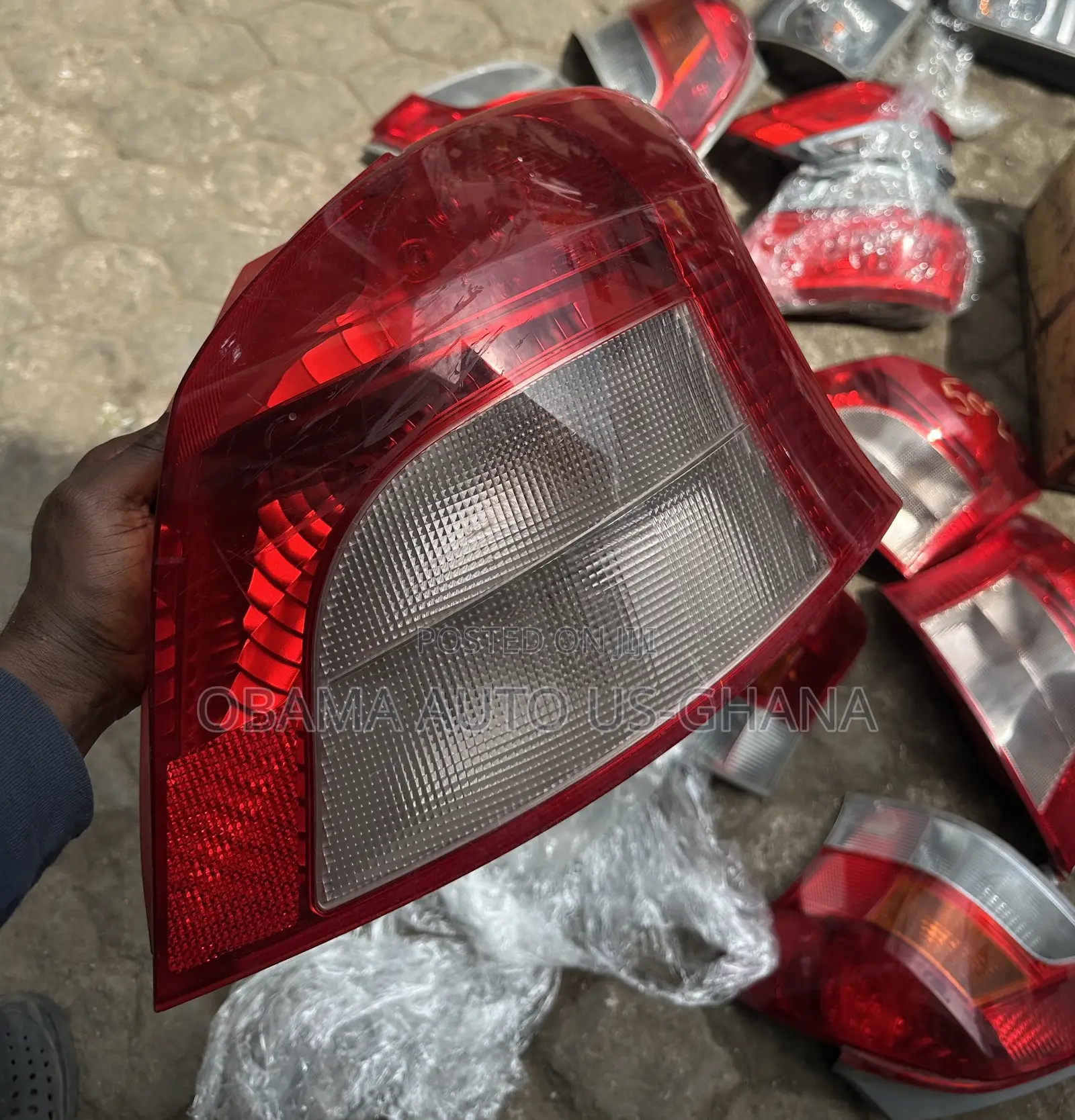 Toyota Vitz/Yaris Taillight 2006 2007 2008 2009 2010 2011 Tail Light