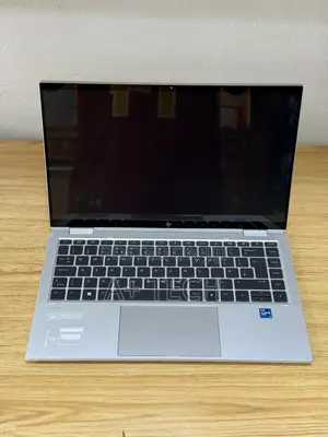 New Laptop HP EliteBook 1040 G8 16GB Intel Core i7 SSD 512GB