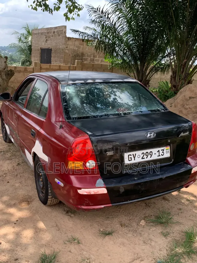 Hyundai Accent 1.3 2005 Red