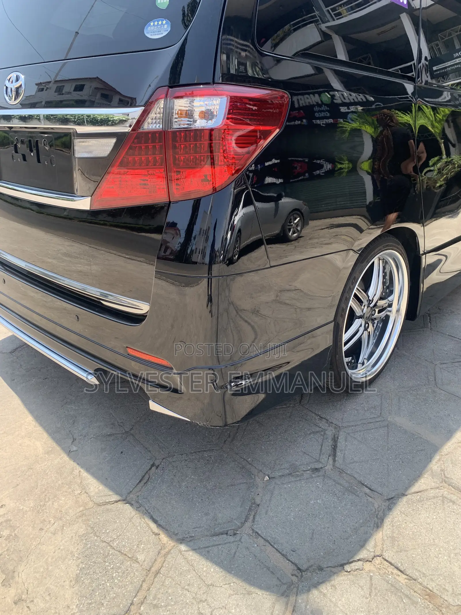 Toyota Alphard 2.4 Hybrid AWD 2013 Black