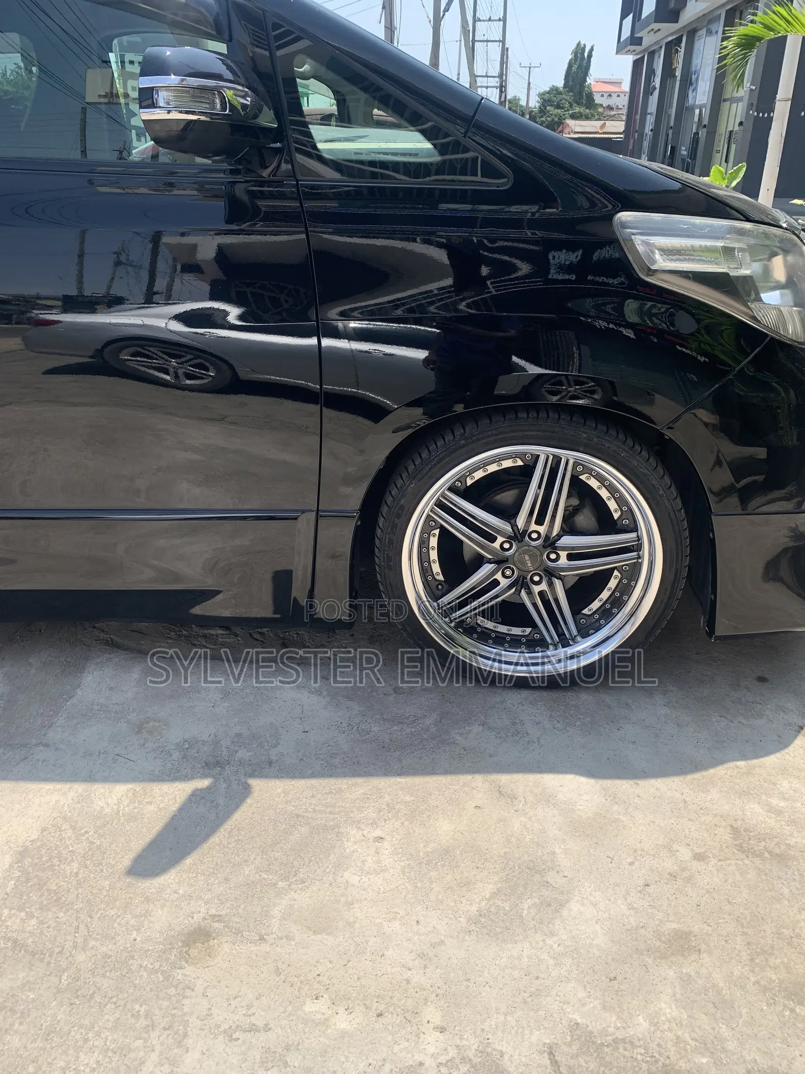 Toyota Alphard 2.4 Hybrid AWD 2013 Black