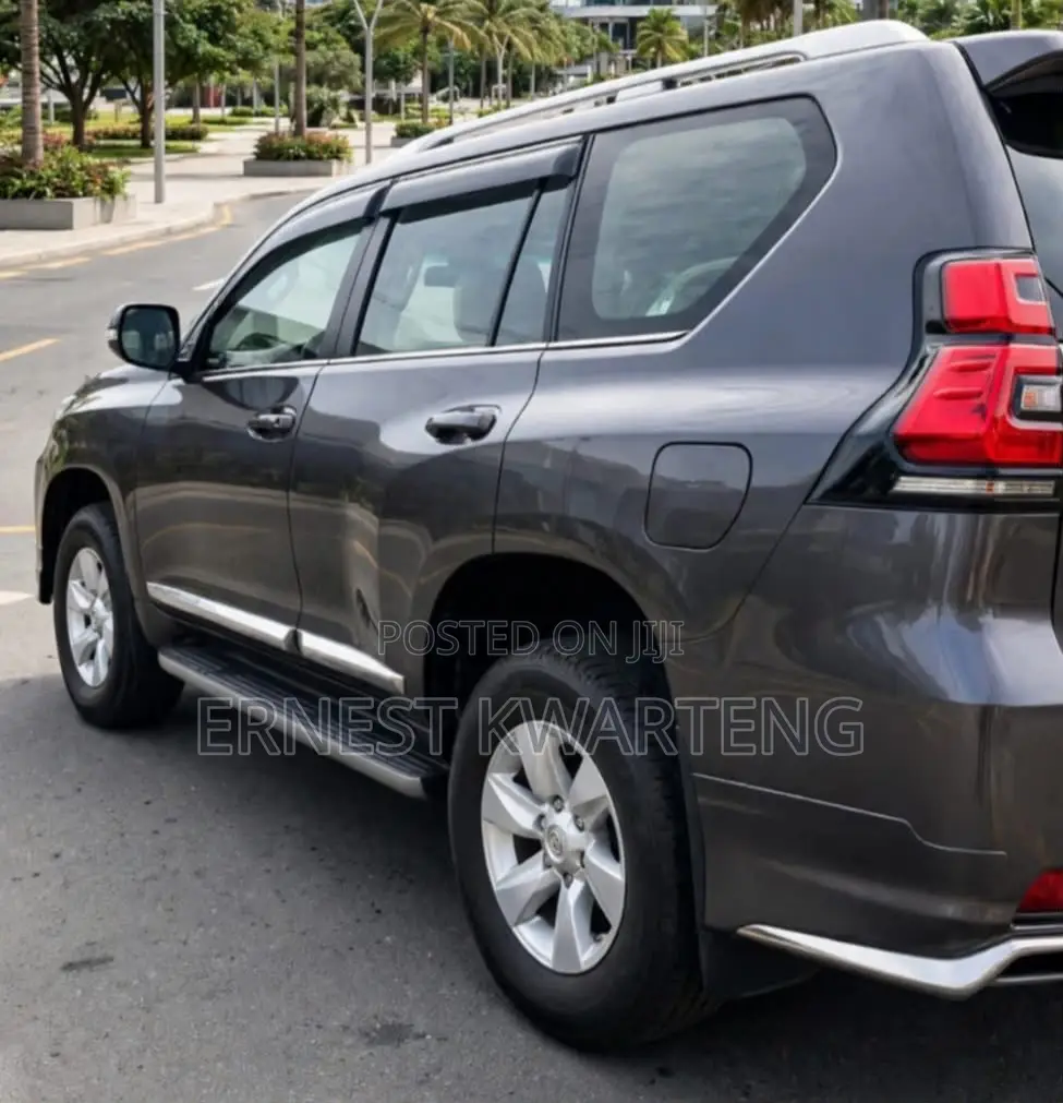 New Toyota Land Cruiser Prado 2023 Gray