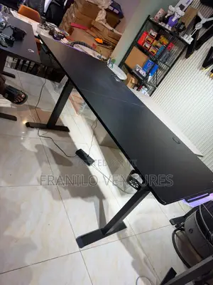 1.8m Electric Adjustable Desk