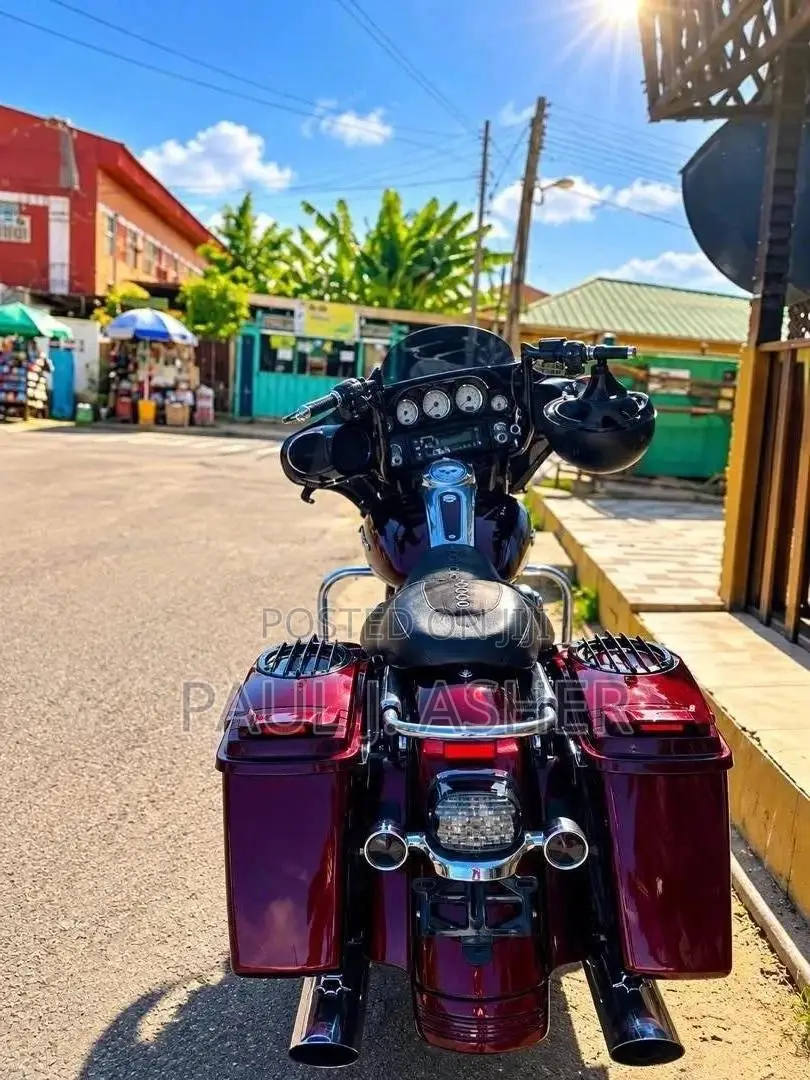Harley-Davidson Touring 2008 Red