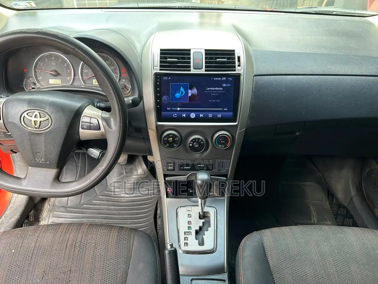 Toyota Corolla 2013 Orange