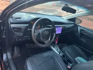 Toyota Corolla LE 4dr Sedan (1.8L 4cyl CVT) 2014 Black