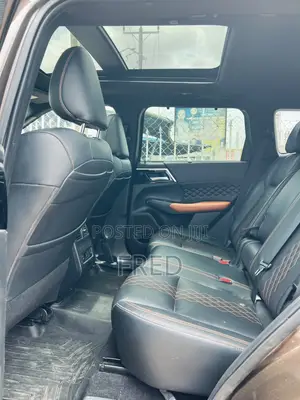 Mitsubishi Outlander SEL 2022 Brown