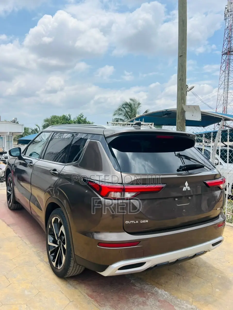 Mitsubishi Outlander SEL 2022 Brown