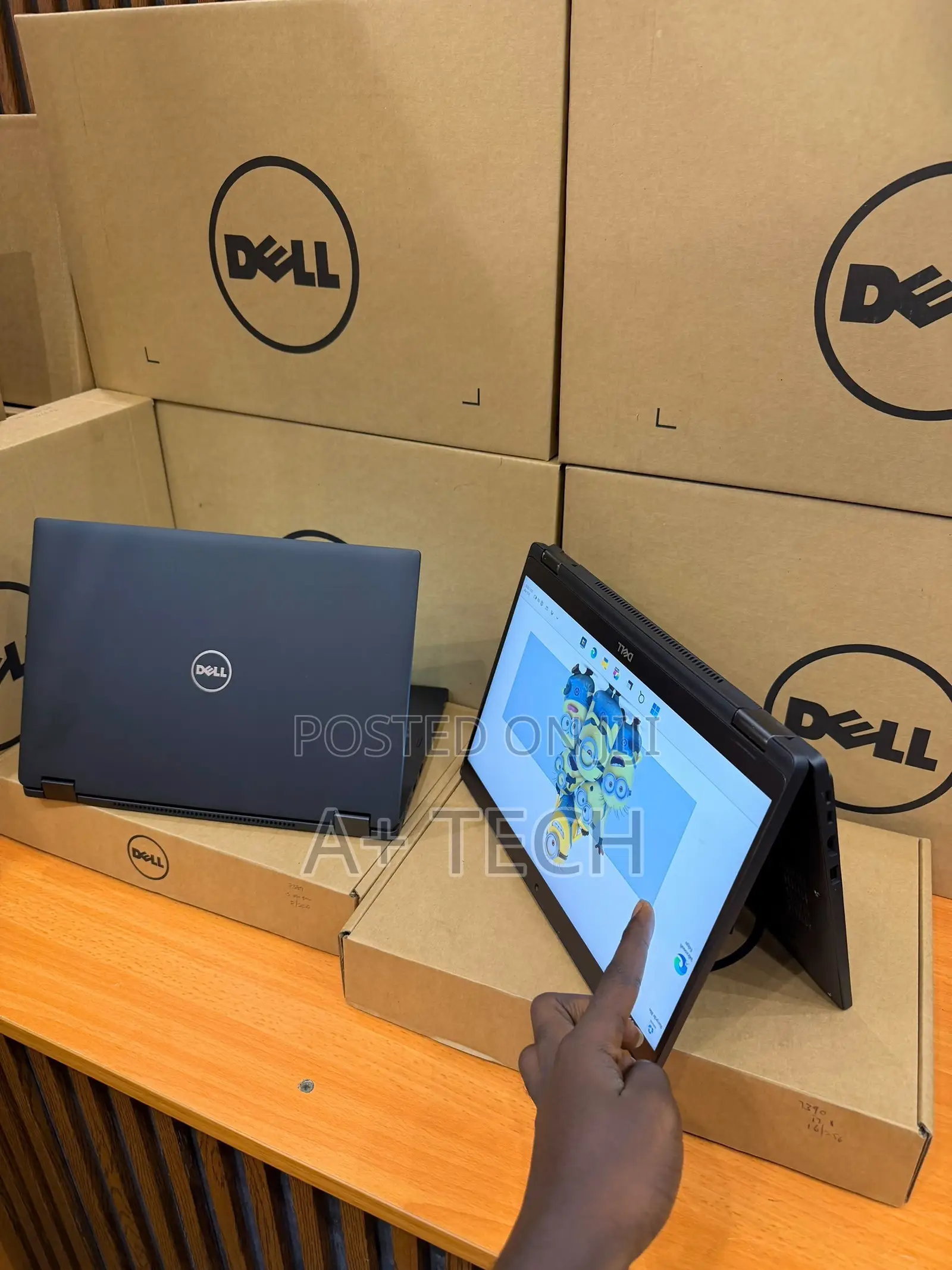 New Laptop Dell Latitude 7389 2-in-1 8GB Intel Core i5 SSD 256GB