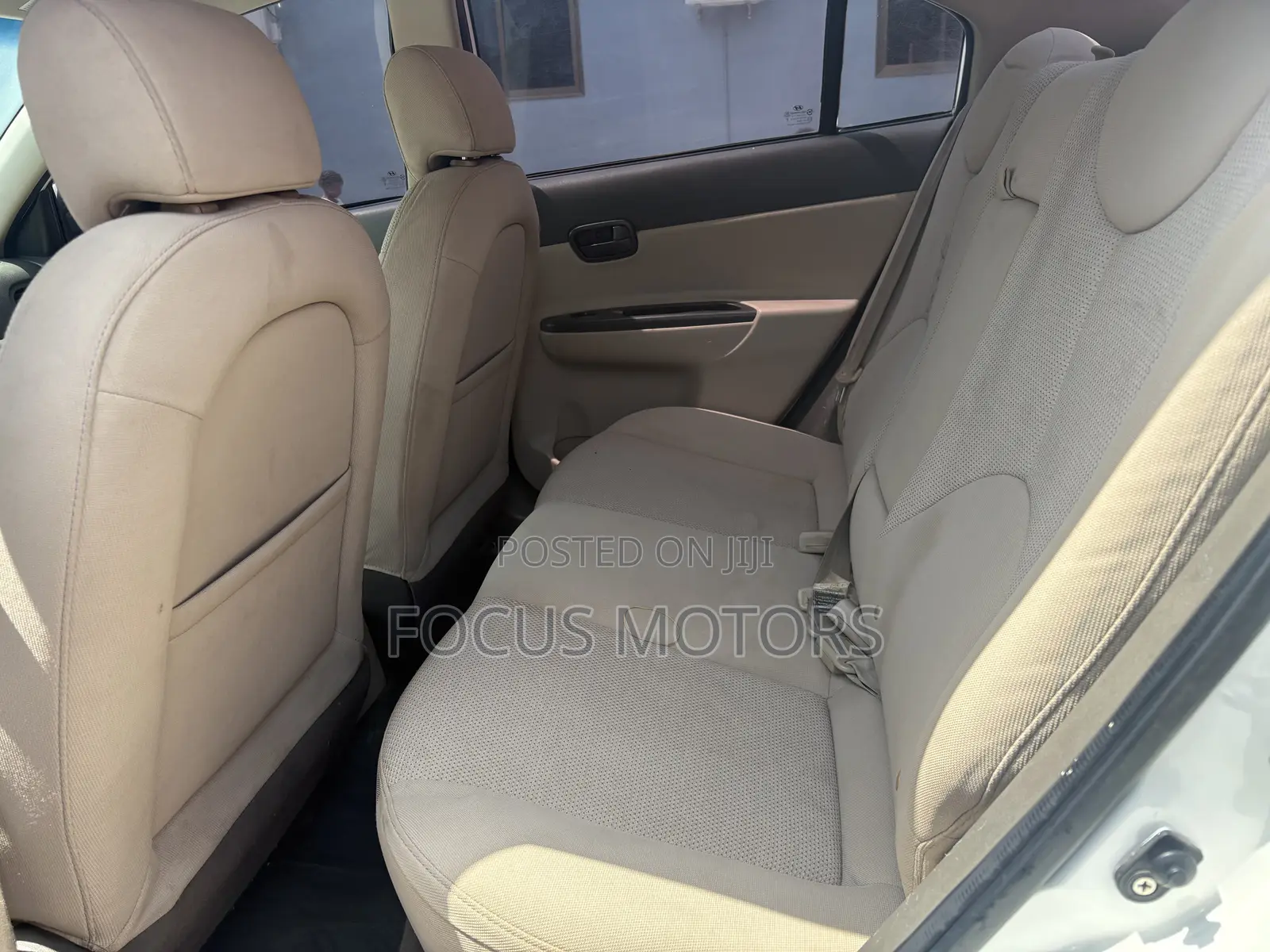Hyundai Accent SE Automatic 2010 White