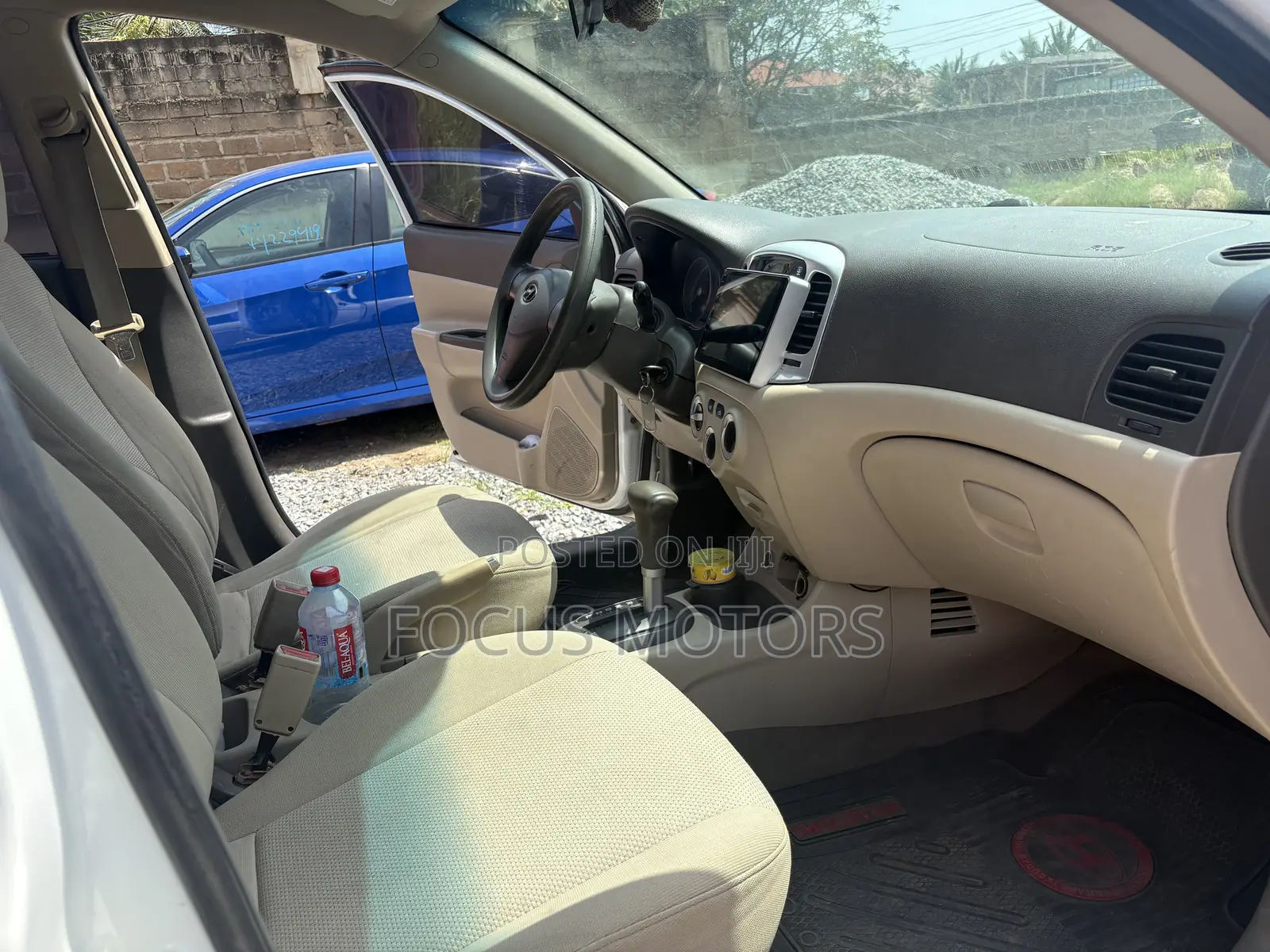 Hyundai Accent SE Automatic 2010 White