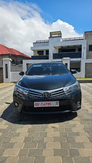 Toyota Corolla Altis 2016 Black