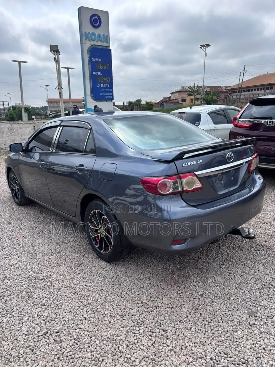 Toyota Corolla L 4dr Sedan (1.8L 4cyl 5M) 2013 Gray