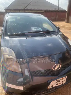 Toyota Vitz 1.3 AWD 5dr 2009 Black