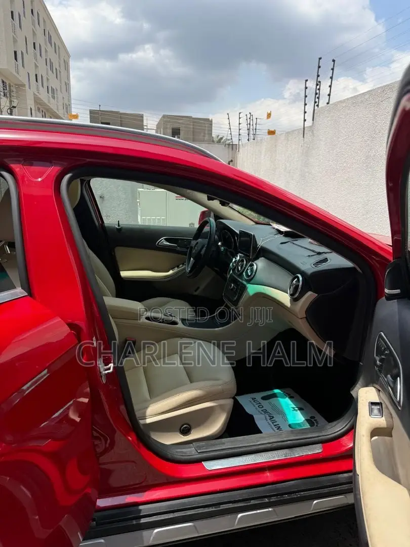 Mercedes-Benz GLA 250 2018 Red