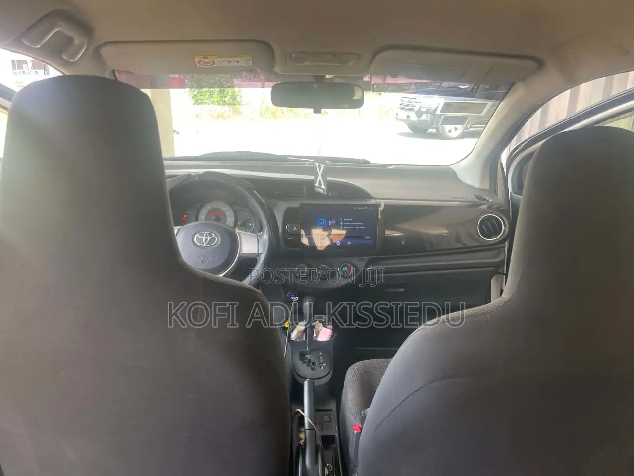 Toyota Vitz 2014 White