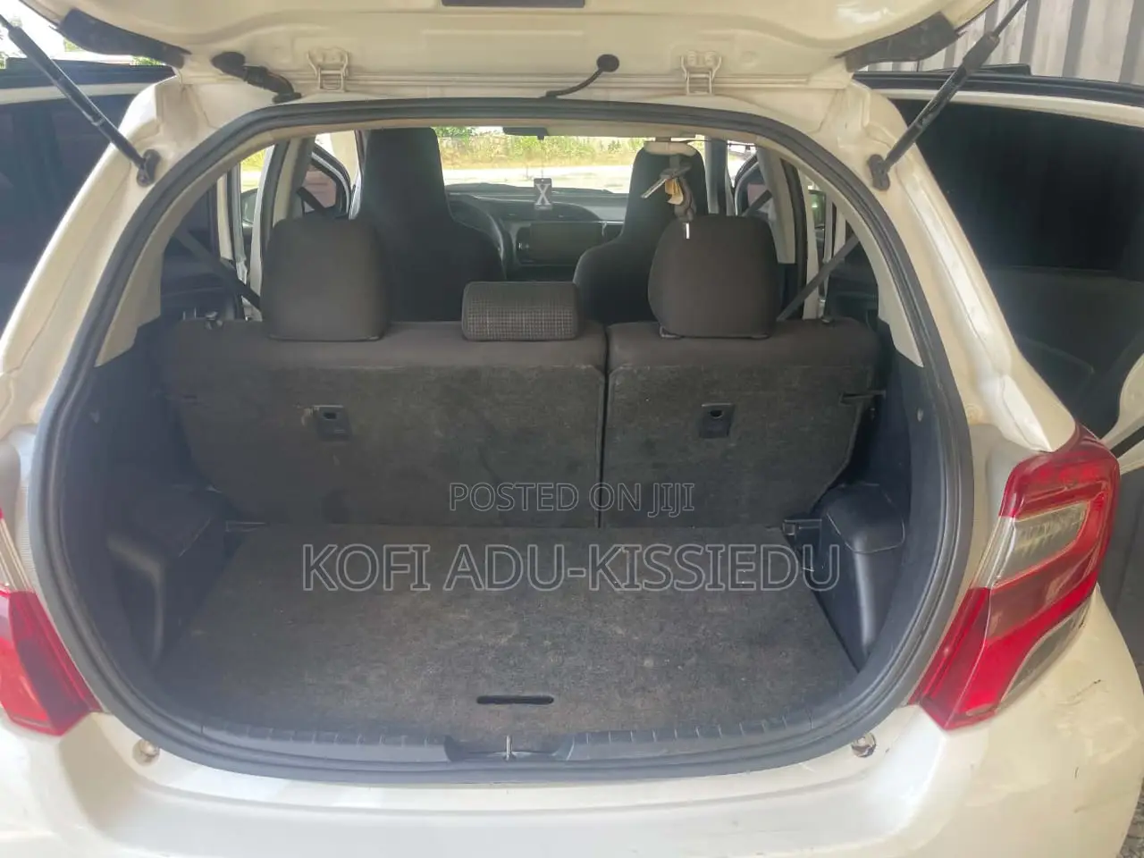 Toyota Vitz 2014 White