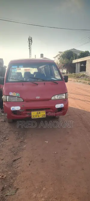 Hyundai H-100 1995 Red