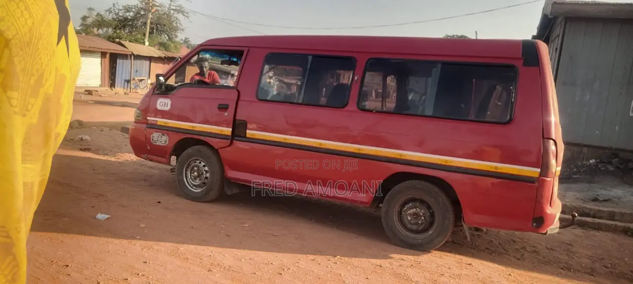 Hyundai H-100 1995 Red