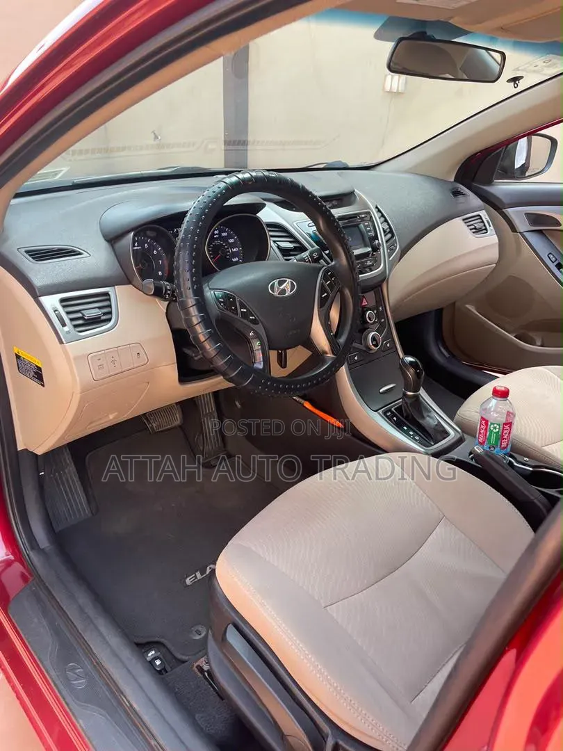 Hyundai Elantra 2014 Red