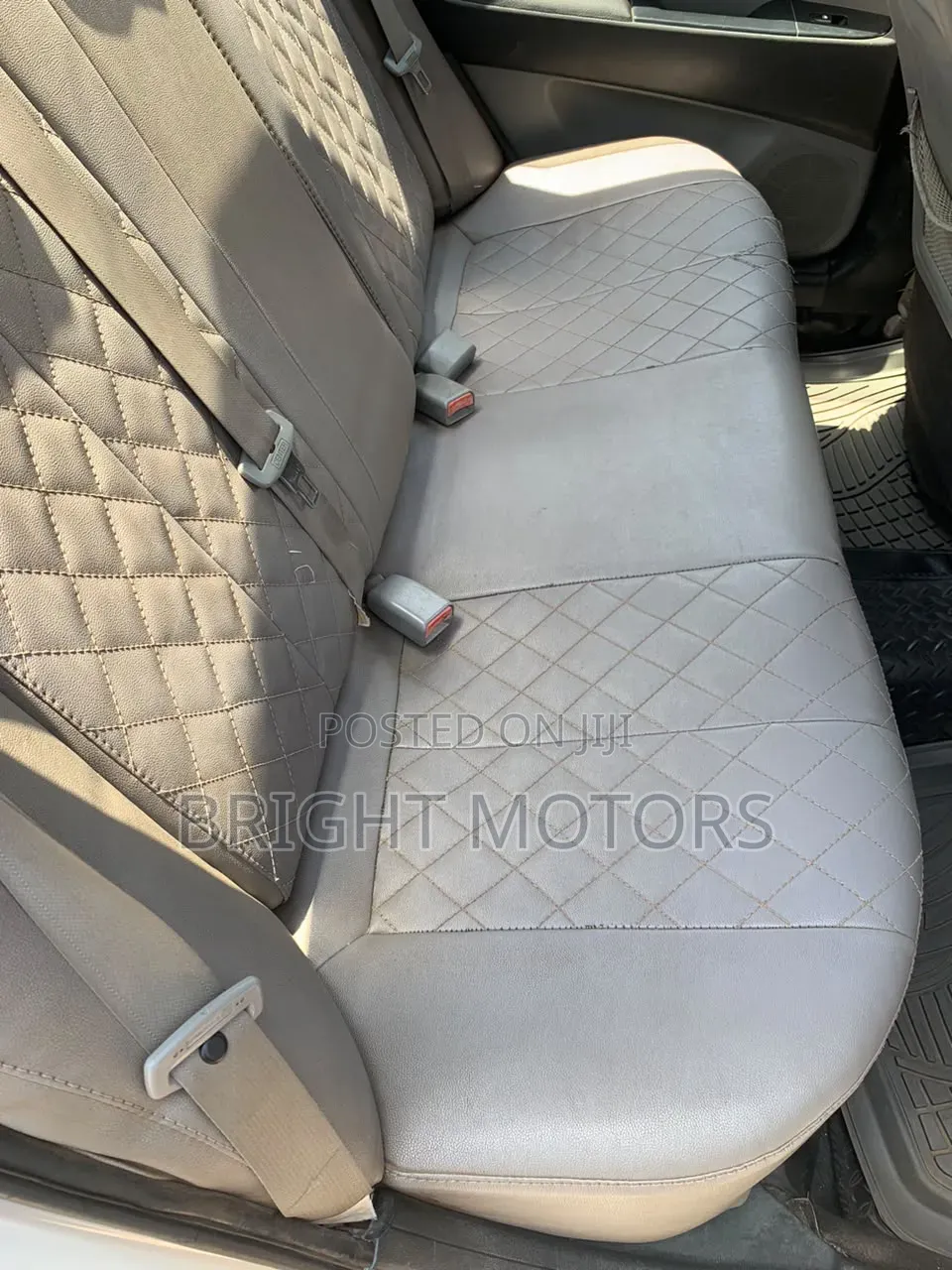 Hyundai Elantra GLS Automatic 2011 Silver