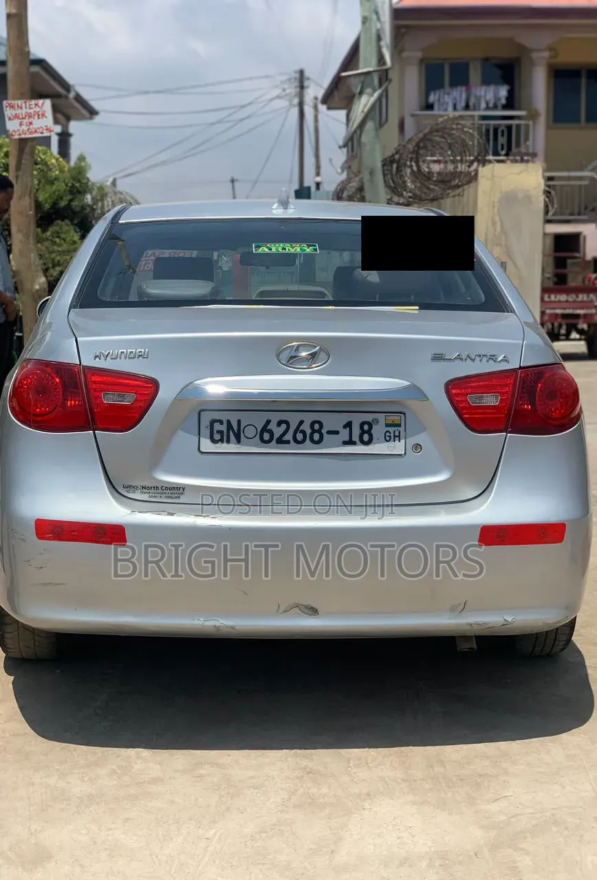 Hyundai Elantra GLS Automatic 2011 Silver