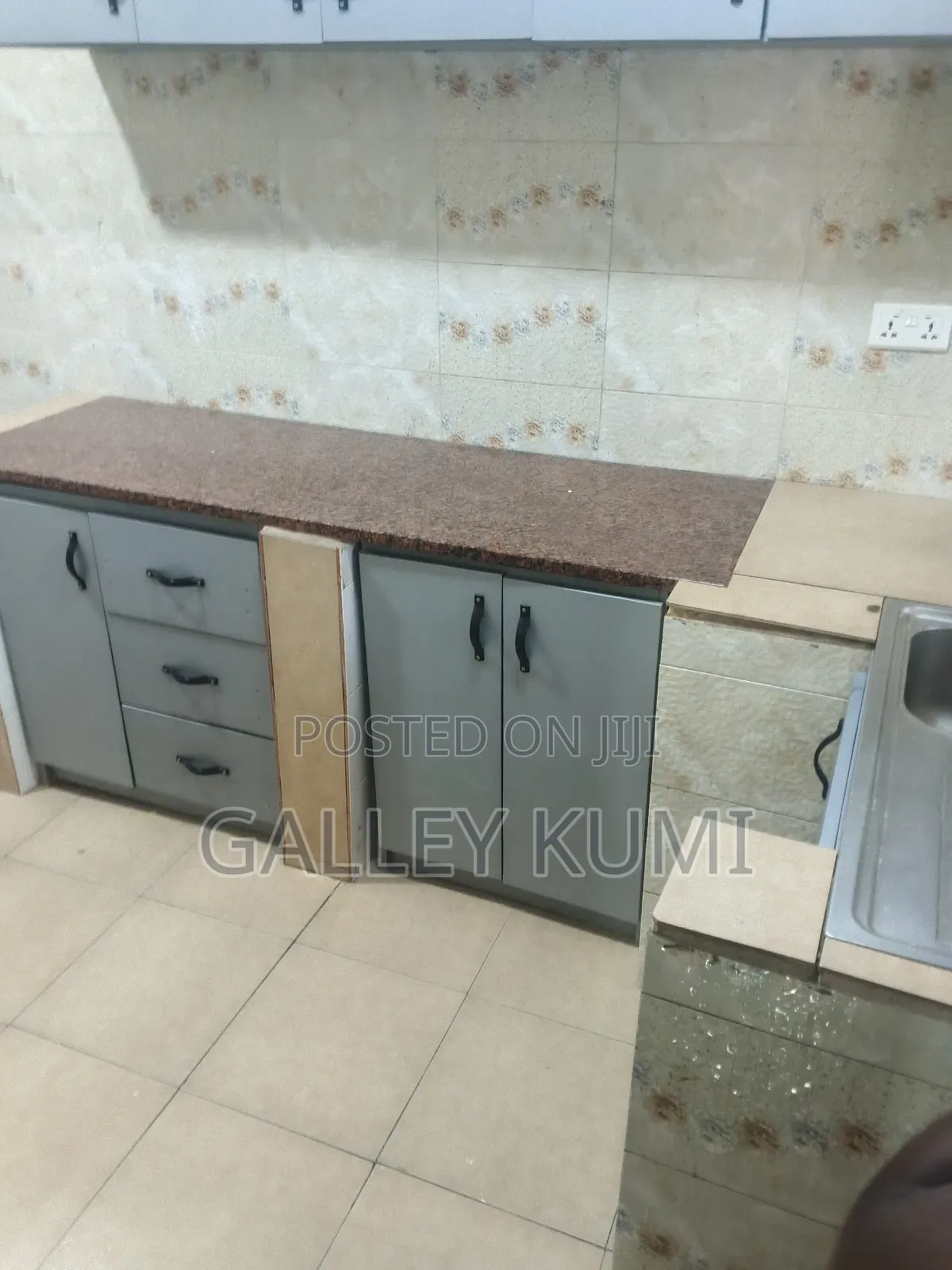 2bdrm Apartment in Expert Apartments, Ashomang Estate for rent