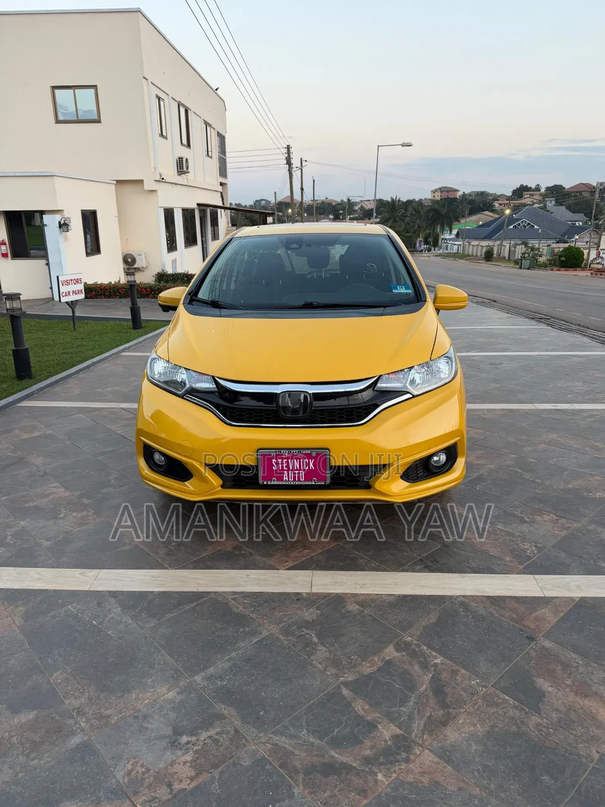 Honda Fit 2018 Yellow