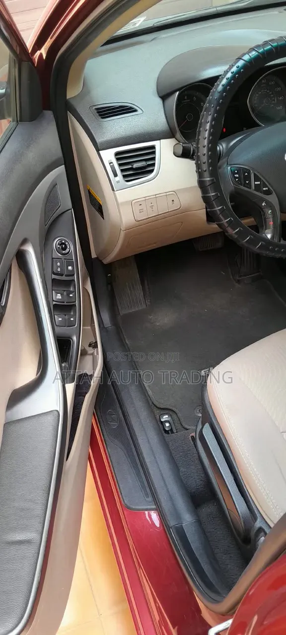 Toyota HiAce 2014 Silver
