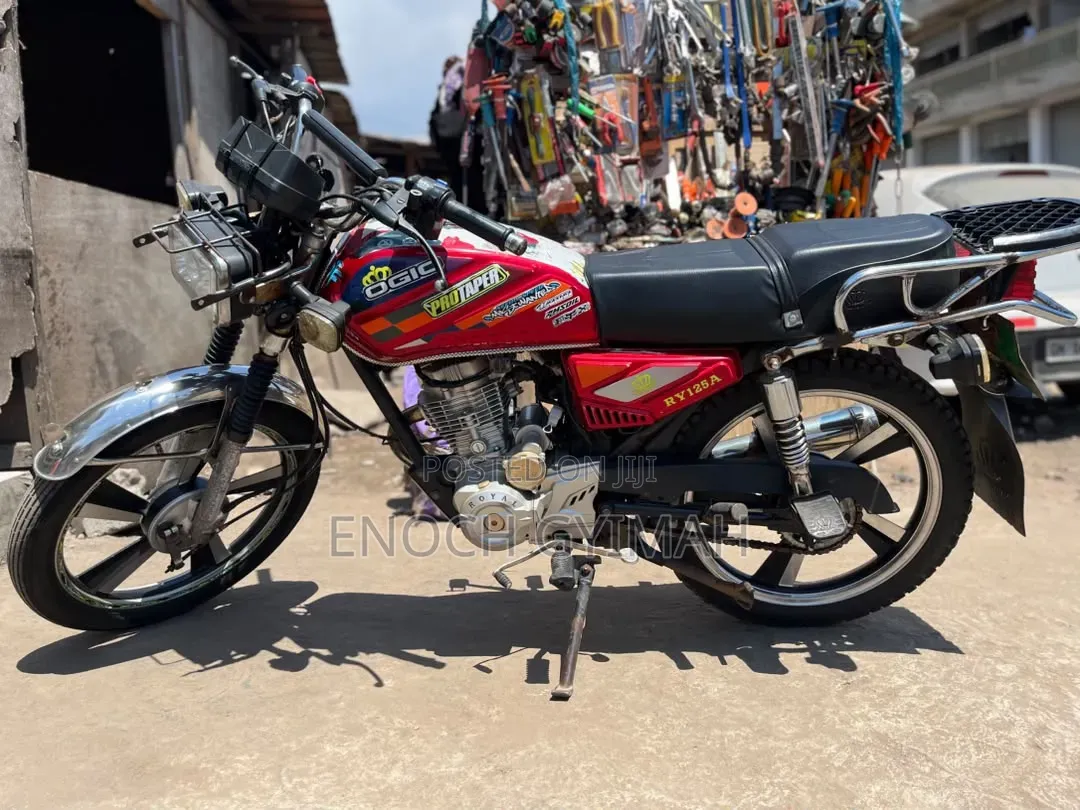 Royal RY125 2025 Red